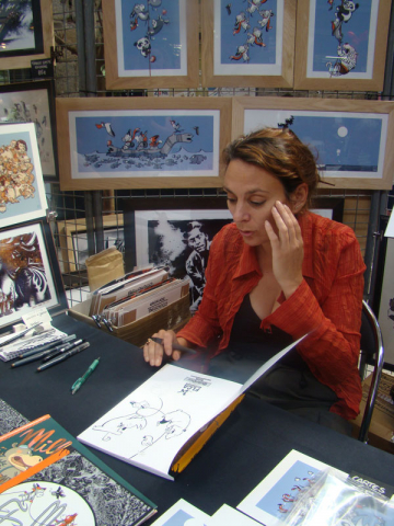 Julie M en dédicace