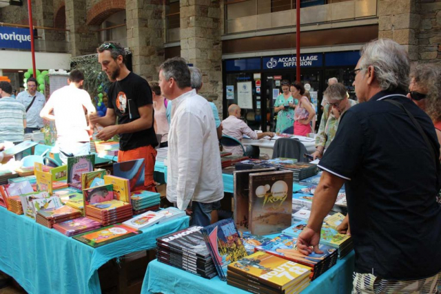 Le stand des libraires